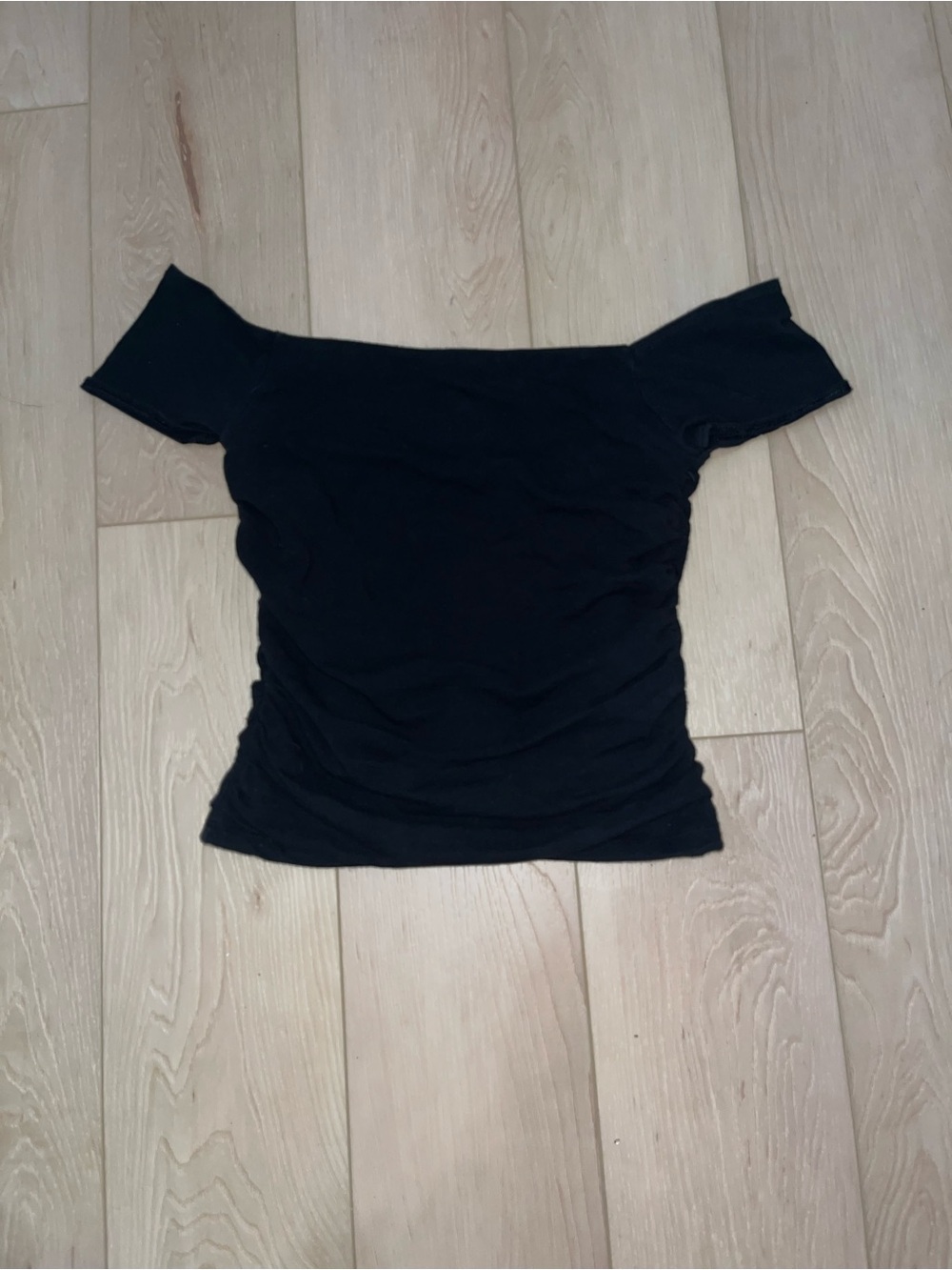 Hollister Off-shoulder top